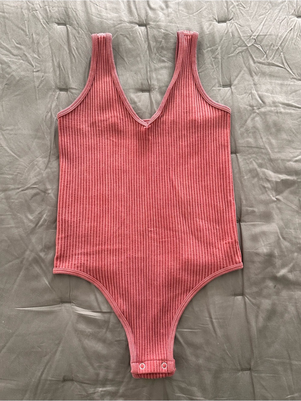 Ribbed Faded Red V-Neck Bodysuit
